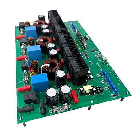 Minimum DC Link Capacitance for a Family of Three-Phase Three-Level Grid-Connected Converters Operating with Arbitrary Power Factor 